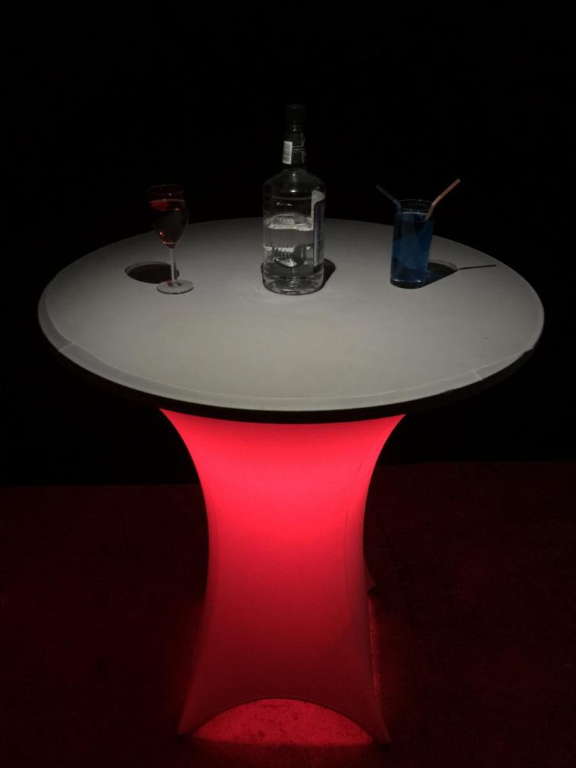 LED Cocktail Table 36 inches Capacity 4 $ 49 Remote Color Setting